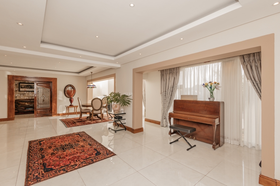 4 Bedroom Property for Sale in Baronetcy Estate Western Cape
